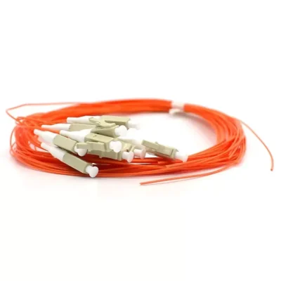 ოპტიკური პიგთეილი 1meter LC/UPC OM1 0.9mm Tightbuffer PVC Orange Pigtail PGLCOM1001